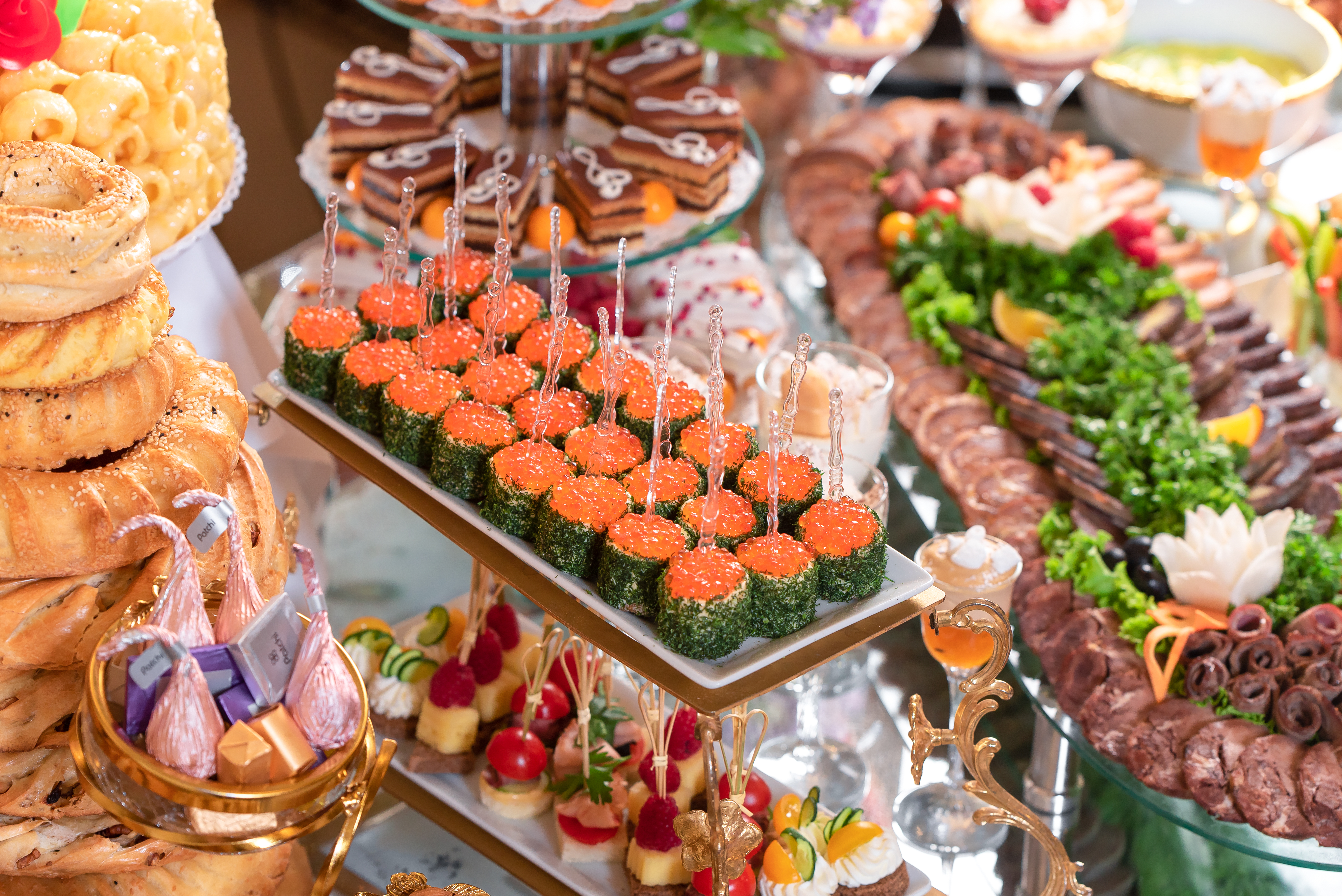 Furshetlar va Kofe-breaklar