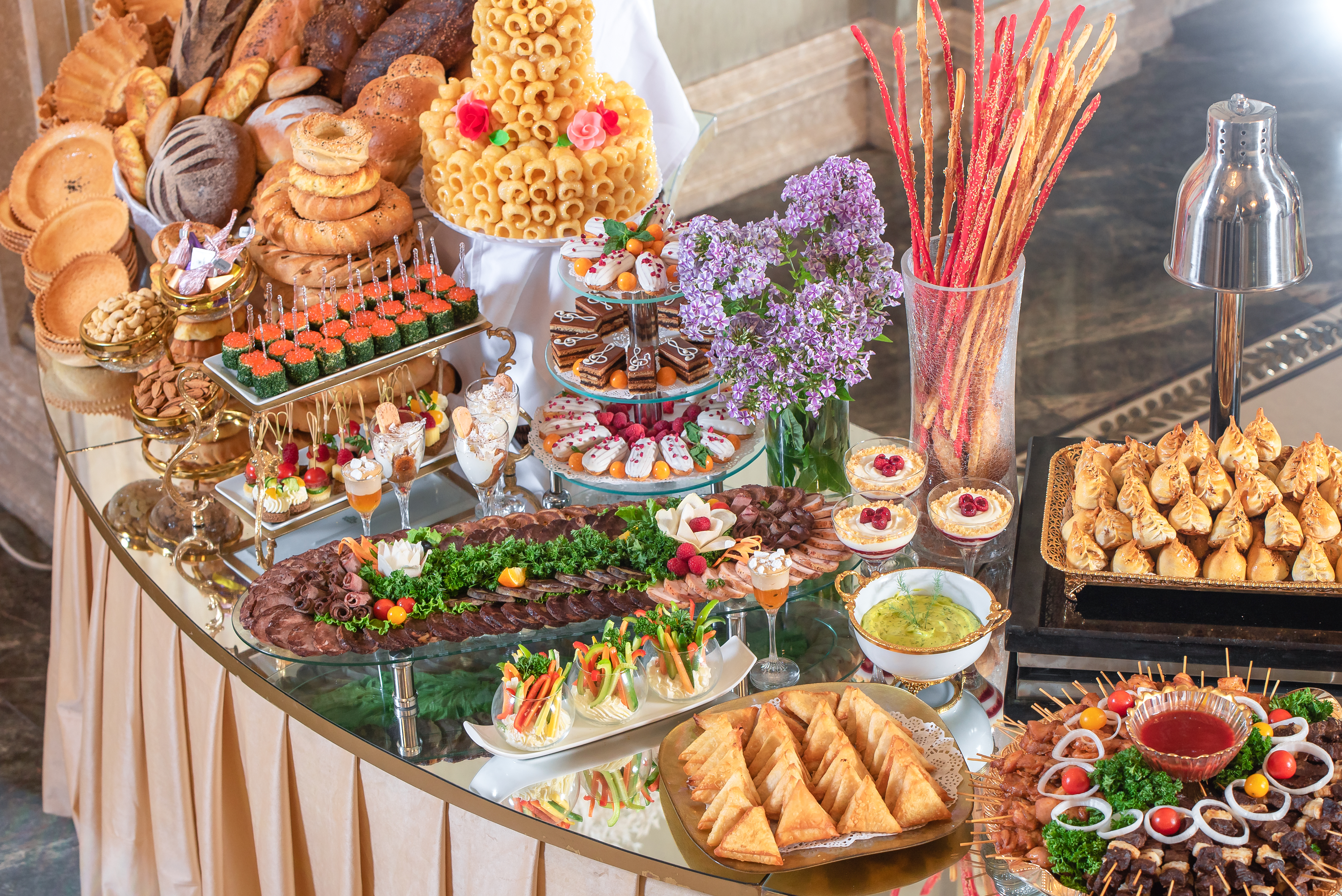 Furshetlar va Kofe-breaklar